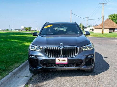 Used 2019 BMW X5 xDrive50i w/ M Sport Package image 2