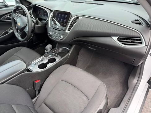 Used 2024 Chevrolet Malibu LT FWD image 14