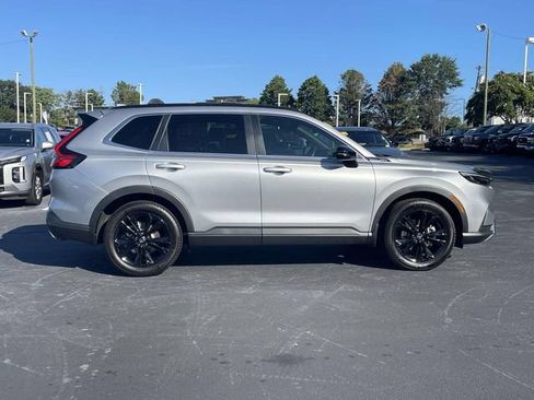 Used 2024 Honda CR-V Sport Touring image 8