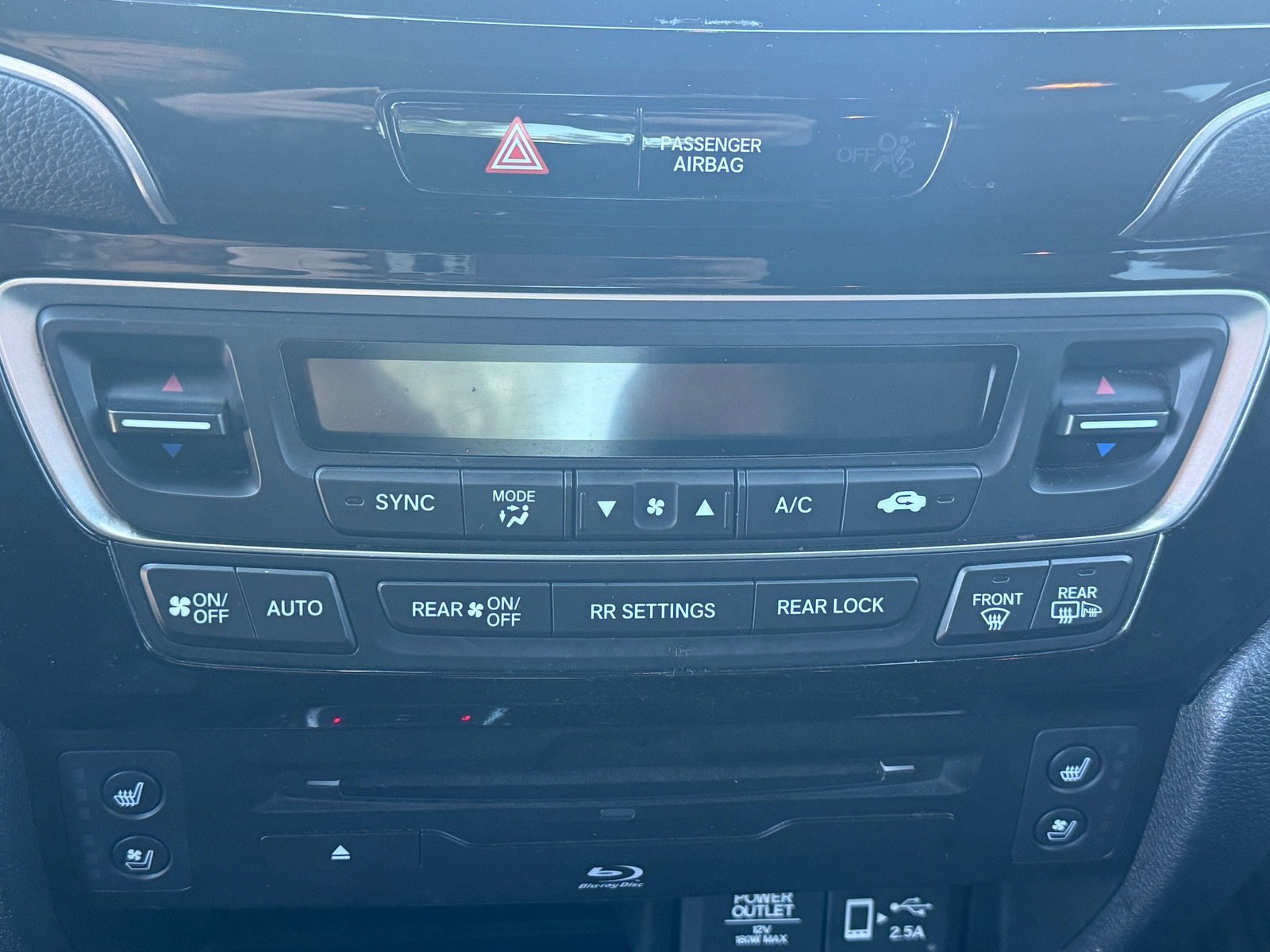 Used 2020 Honda Pilot Black Edition image 32