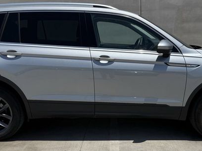 Used 2023 Volkswagen Tiguan SE