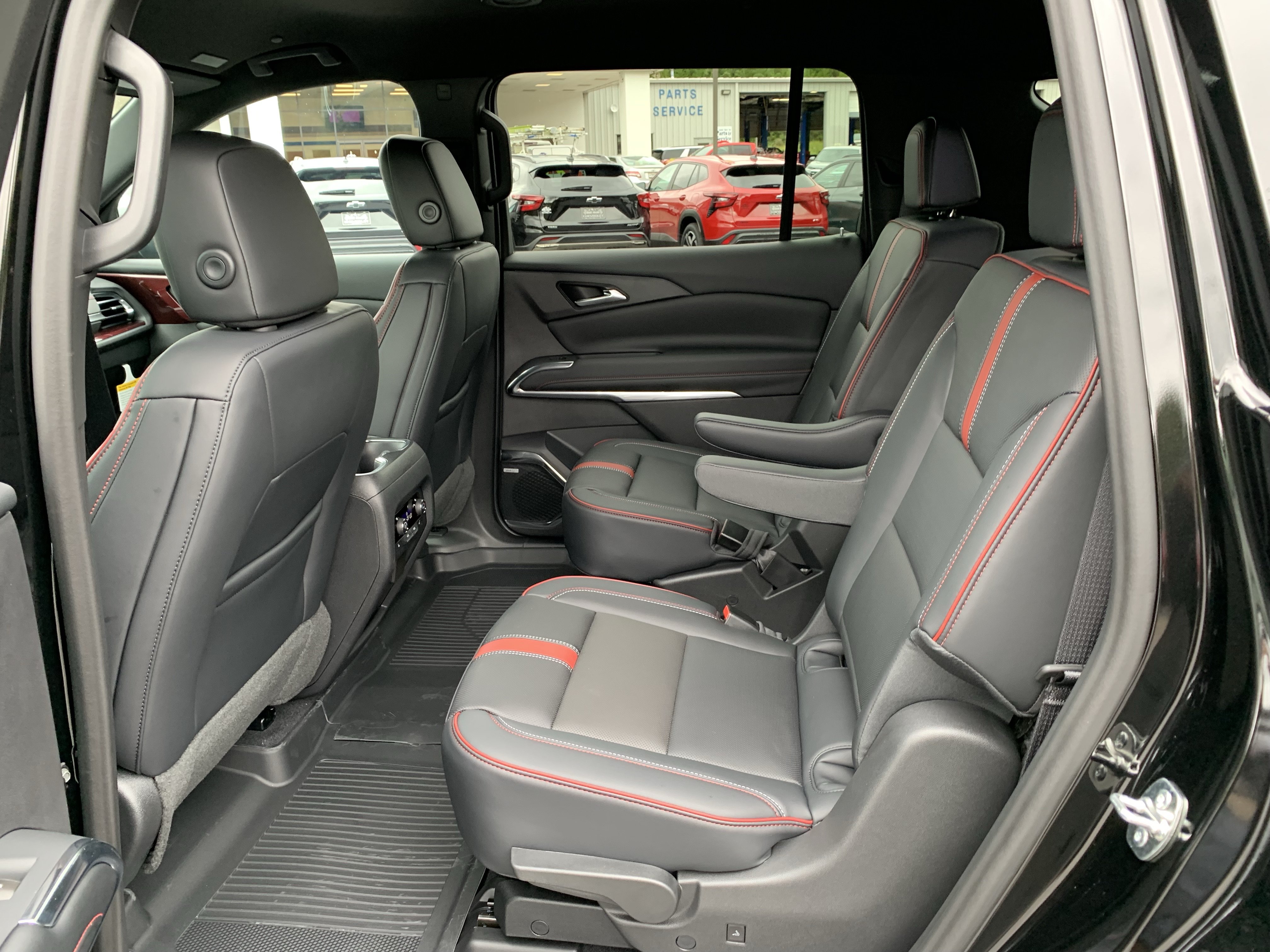 New 2027 Chevrolet Traverse RS AWD/4WD image 21