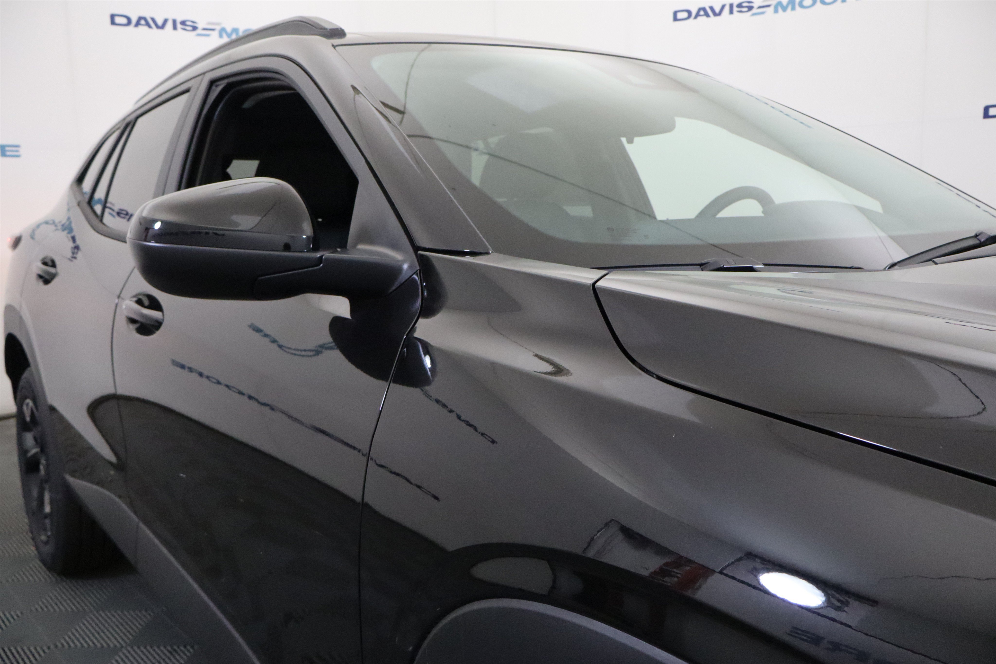 New 2026 Chevrolet Trax LT w/ Driver Confidence Package FWD image 4