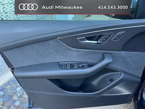 Used 2024 Audi SQ8 Prestige AWD/4WD image 7