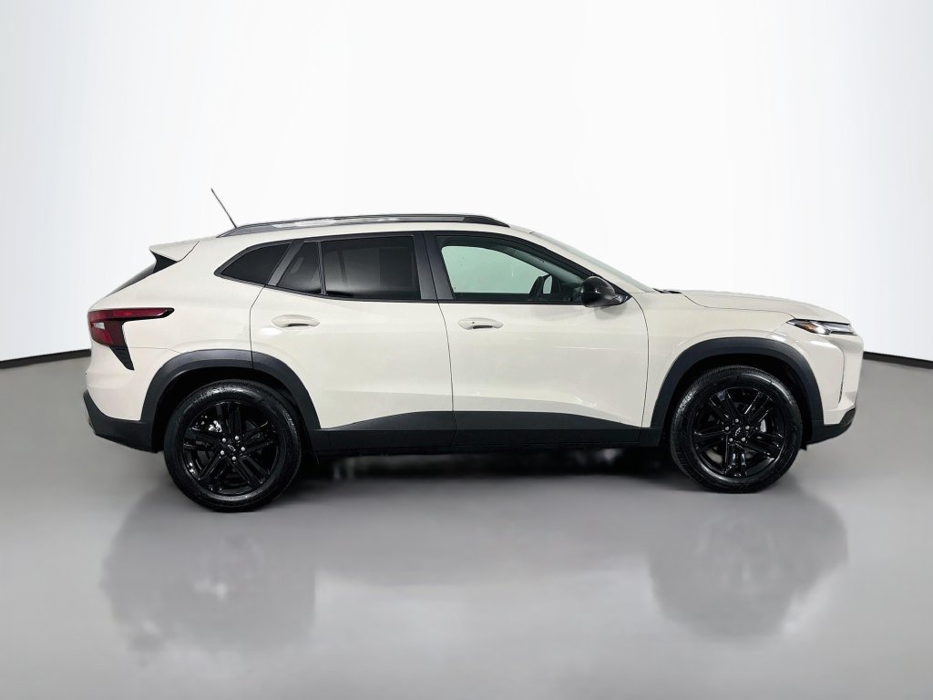 Certified 2026 Chevrolet Trax ACTIV w/ Sunroof Package FWD image 8