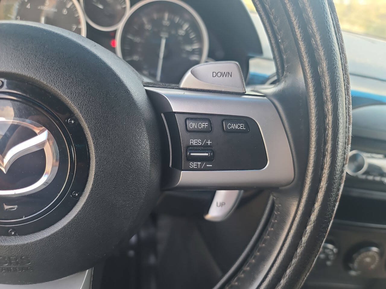 Used 2006 MAZDA MX-5 Miata Touring RWD image 15