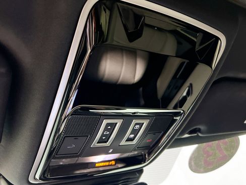 Used 2023 Land Rover Range Rover Velar S image 22