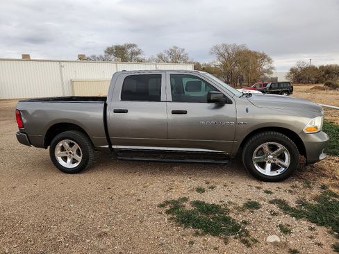 Used 2012 RAM 1500 Express w/ ST Popular Equipment Group image 6