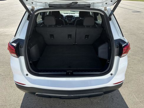 Used 2023 Chevrolet Equinox LT image 7