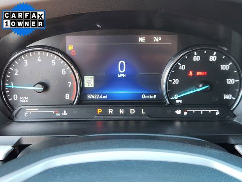 Used 2022 Ford Explorer XLT w/ Equipment Group 202A image 10