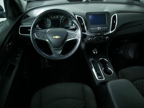 Used 2018 Chevrolet Equinox LT image 20