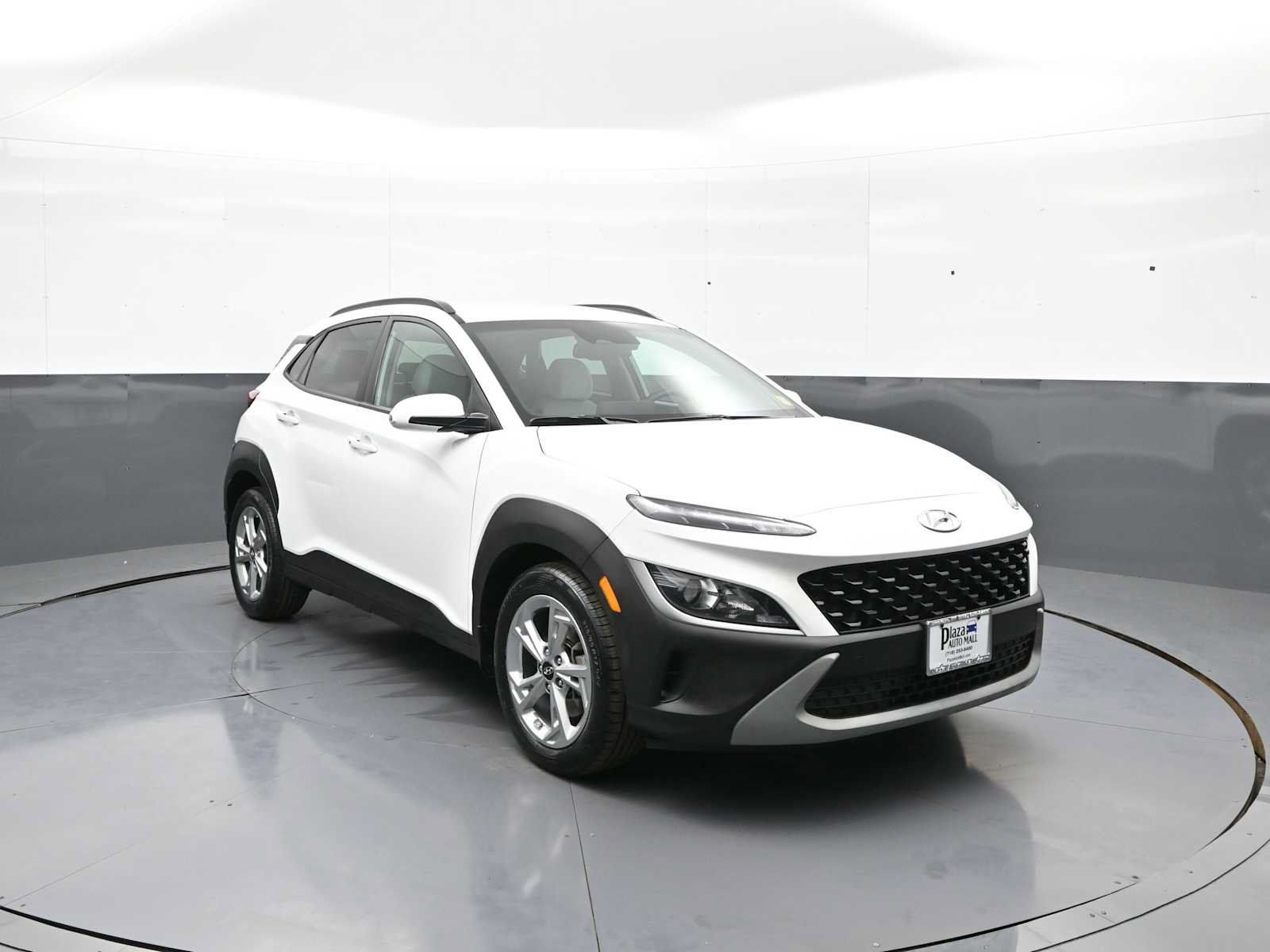 Certified 2023 Hyundai Kona SEL AWD/4WD image 3