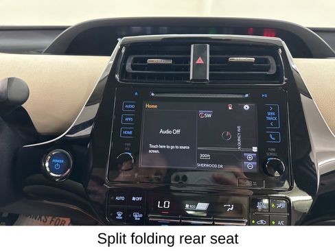 Used 2017 Toyota Prius Three image 42