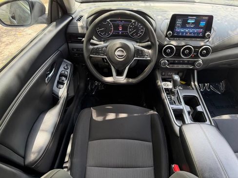 Used 2025 Nissan Sentra SV FWD image 14