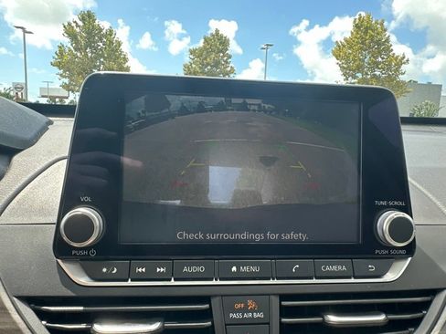 Certified 2025 Nissan Altima 2.5 SV FWD image 21