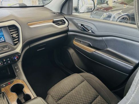 Used 2019 GMC Acadia SLE FWD image 46