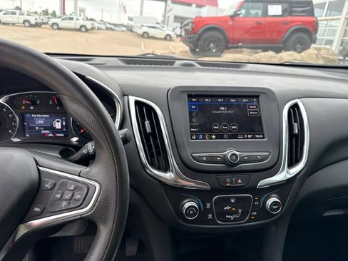 Used 2023 Chevrolet Equinox LT FWD image 21