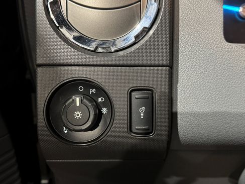 Used 2016 Ford F250 XLT w/ XLT Value Package image 15