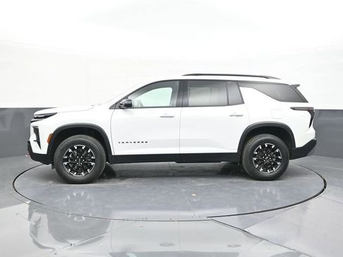 Used 2024 Chevrolet Traverse Z71 image 8