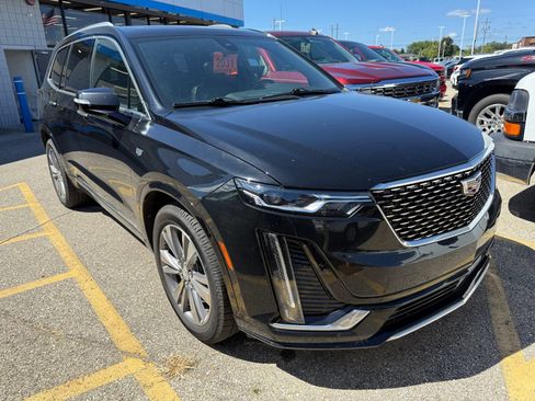 Used 2022 Cadillac XT6 Premium Luxury AWD/4WD image 1