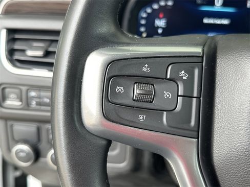 Used 2023 Chevrolet Suburban LT image 22