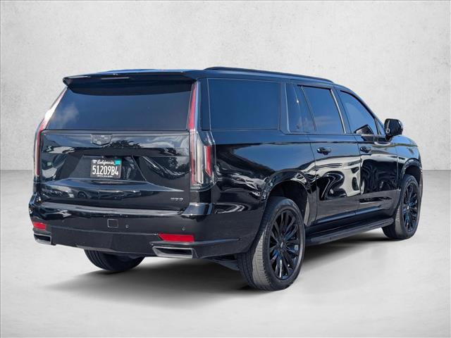 Used 2023 Cadillac Escalade ESV Luxury RWD image 5
