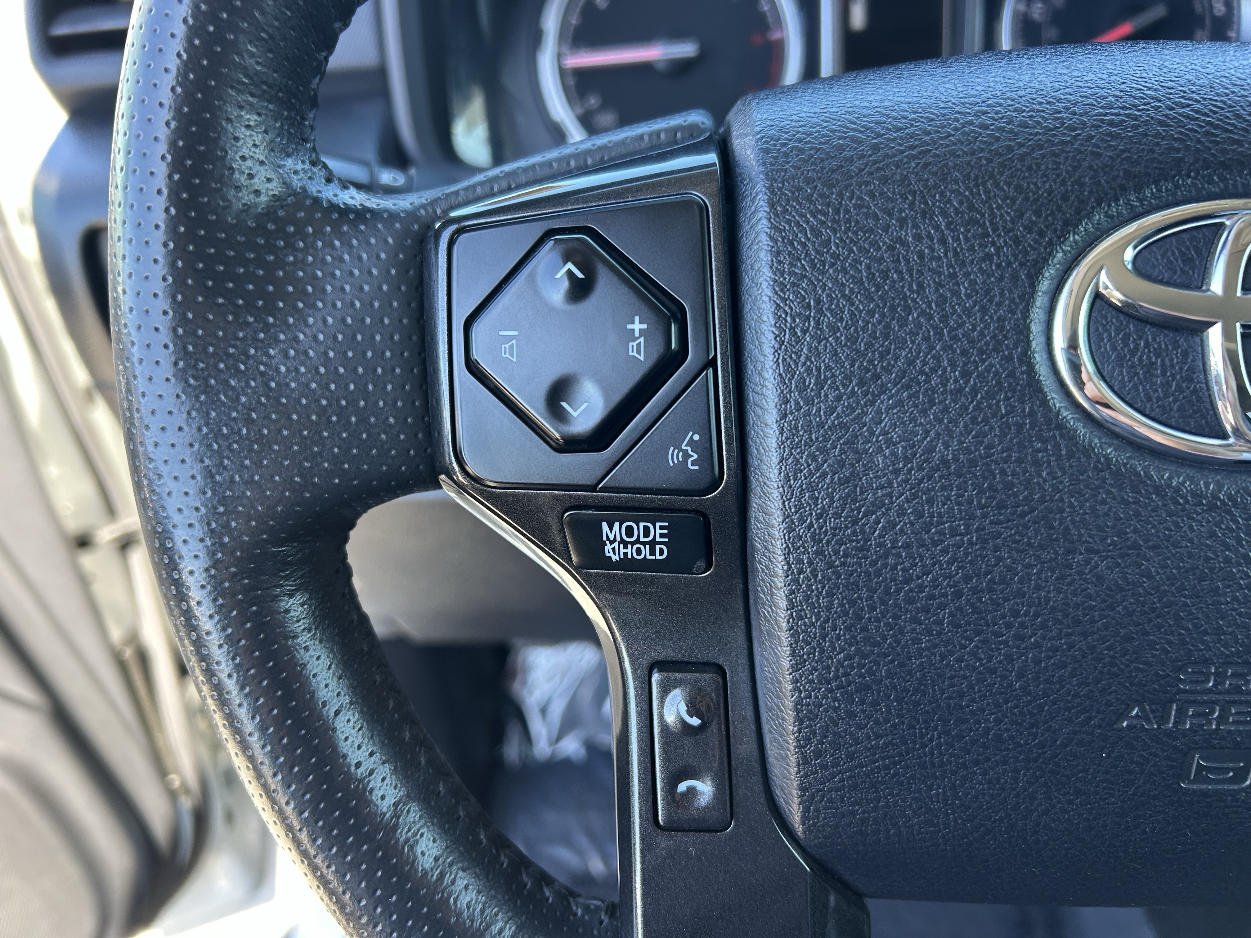 Certified 2023 Toyota 4Runner TRD Off-Road Premium w/ Off Road Premium Plus Package AWD/4WD image 29