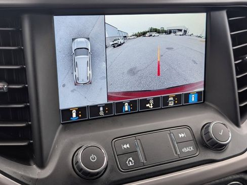 Used 2023 GMC Acadia AT4 w/ Technology Package image 20