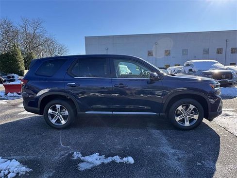 New 2025 Honda Pilot EX-L image 5