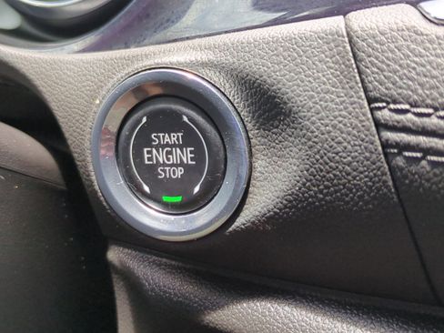 Used 2023 Buick Encore GX Essence w/ Experience Buick Package FWD image 34