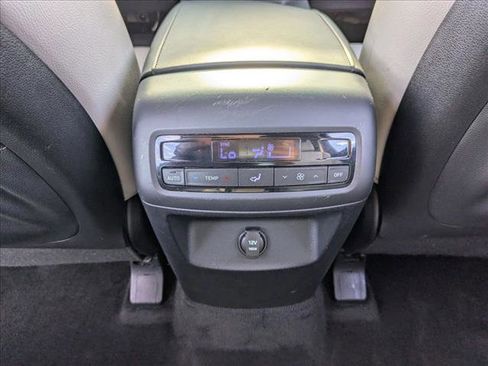 Used 2020 Hyundai Palisade SEL FWD image 16