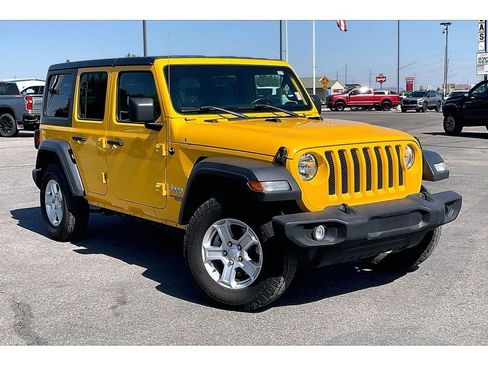Used 2018 Jeep Wrangler Unlimited Sport S AWD/4WD image 2