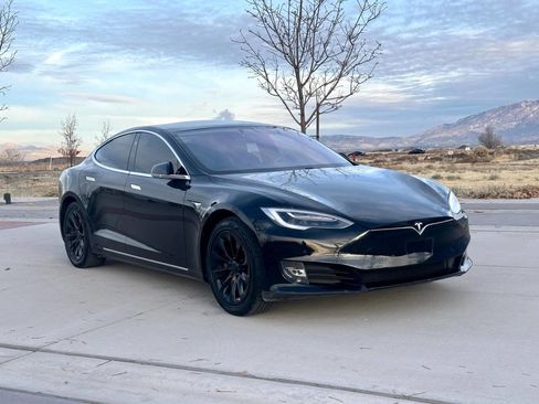 Used 2018 Tesla Model S 75D image 4