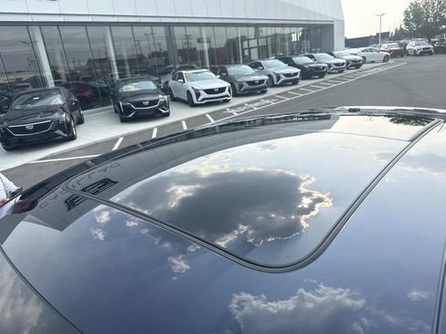 Used 2022 Porsche Macan AWD/4WD image 43