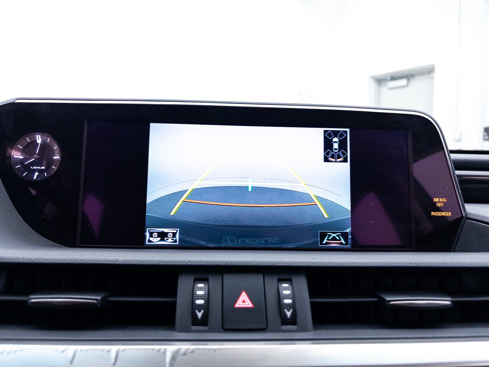 Used 2020 Lexus ES 300h w/ Premium Package FWD image 7