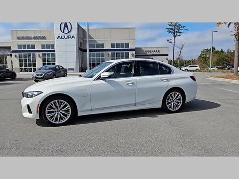 Used 2024 BMW 330e image 15