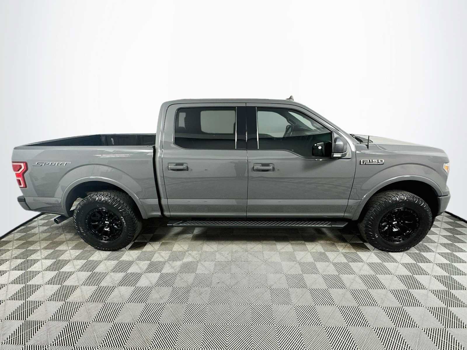 Used 2020 Ford F150 XLT w/ Equipment Group 302A Luxury RWD image 8