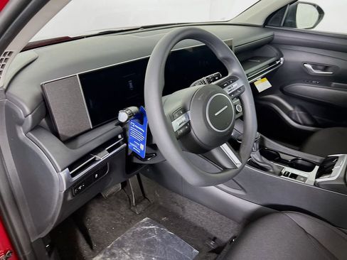 New 2026 Hyundai Tucson SE image 8