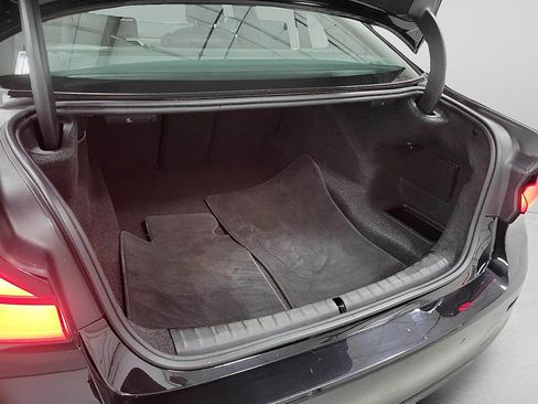 Used 2023 BMW 540i xDrive image 7