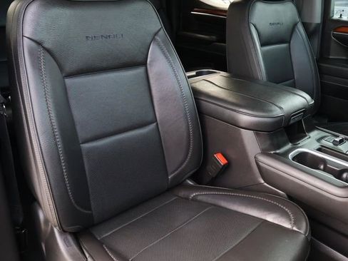 Used 2023 GMC Sierra 1500 Denali w/ Denali Reserve Package image 21