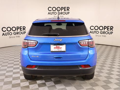 Used 2025 Jeep Compass Sport AWD/4WD image 20