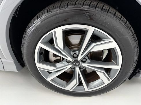 Certified 2024 Audi Q4 e-tron Prestige w/ Black Optic Plus Package AWD/4WD image 31