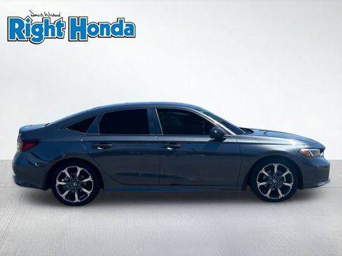 Certified 2025 Honda Civic Sport Touring image 7