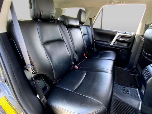 Used 2022 Toyota 4Runner SR5 RWD image 19