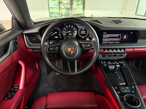 Used 2022 Porsche 911 Carrera 4S AWD/4WD image 31