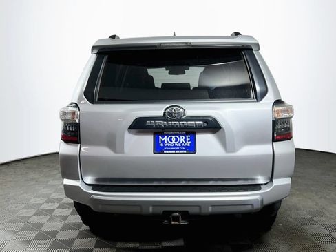 Certified 2019 Toyota 4Runner TRD Off-Road Premium AWD/4WD image 6