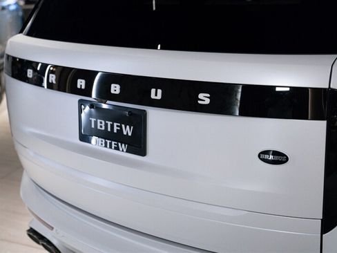 Used 2025 Land Rover Range Rover SV AWD/4WD image 54
