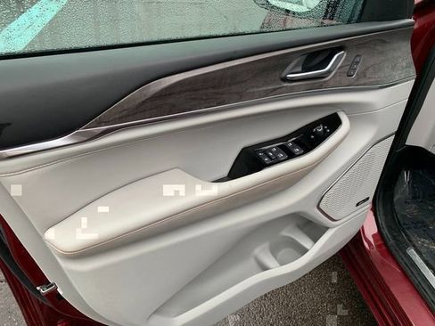 Used 2022 Jeep Grand Cherokee Overland AWD/4WD image 19