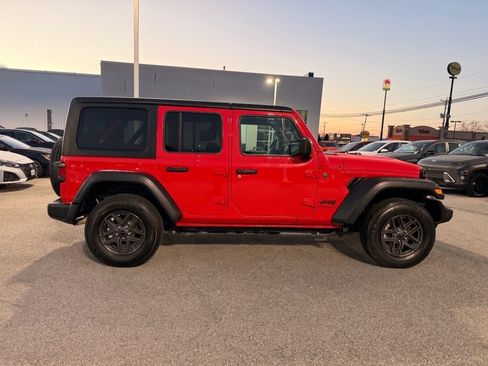 Used 2024 Jeep Wrangler Sport S image 14