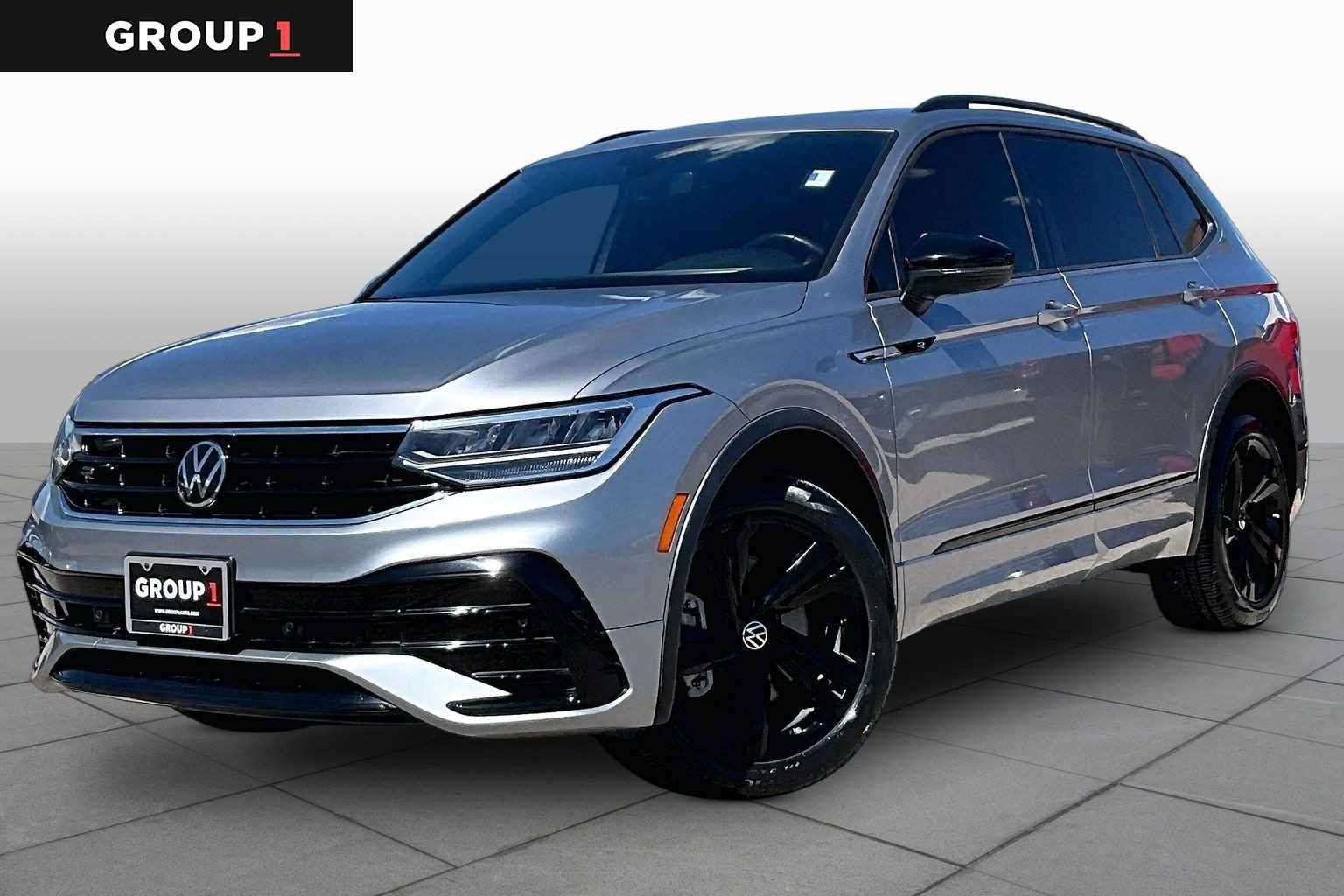 Used 2024 Volkswagen Tiguan SE R-Line FWD image 1